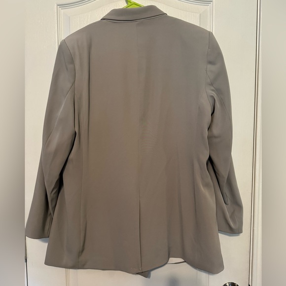 NWT- SAGE BLAZER - Picture 4 of 10